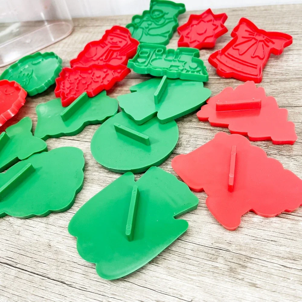 Vintage Christmas Cookie Cutter Set Red Green Plastic Holiday Shapes With Case